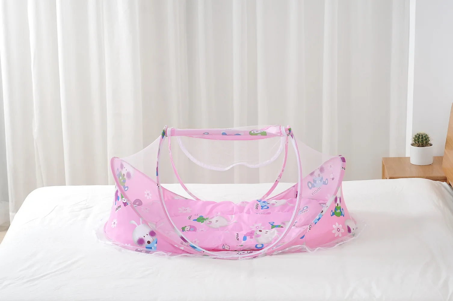 New Portable Crib Breathable Folding Newborns Care Bedding Set with Mosquito Net Basket Pillow Cotton Sleeping Cot Baby Nest Bed
