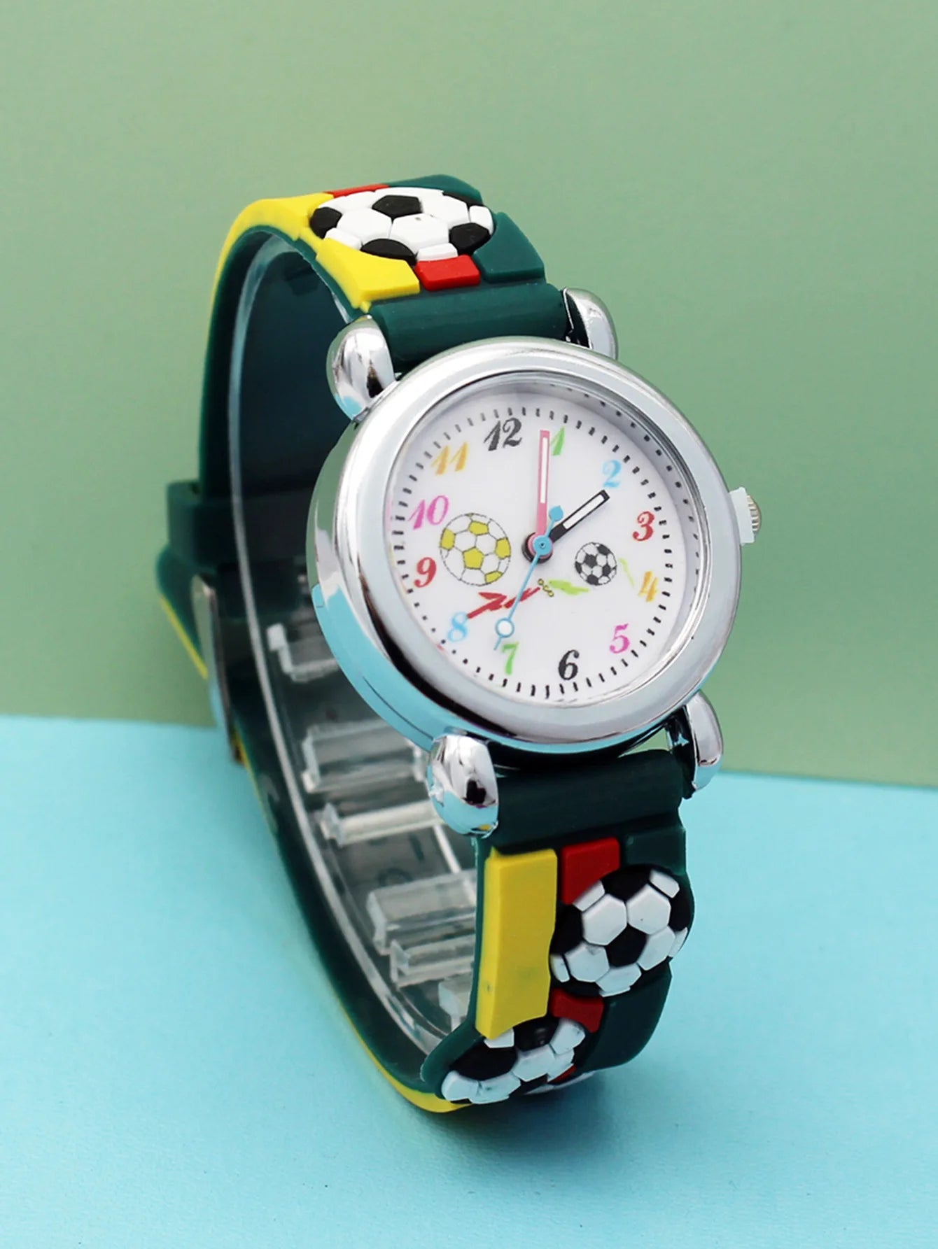 New Fashion Color Cartoon Football Students Children Watch Quartz Watch Sports Wrist Watch Kids Gift