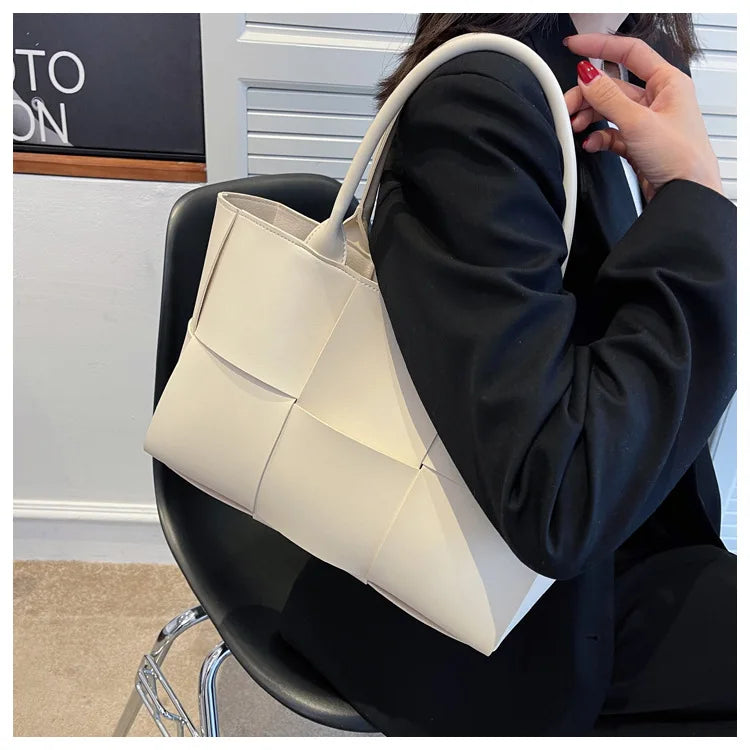 Large Weave Tote Bags For Women Large Capacity Designer Luxury 2024 New Trendy Shopping Korean Version Handbag Retro Travel