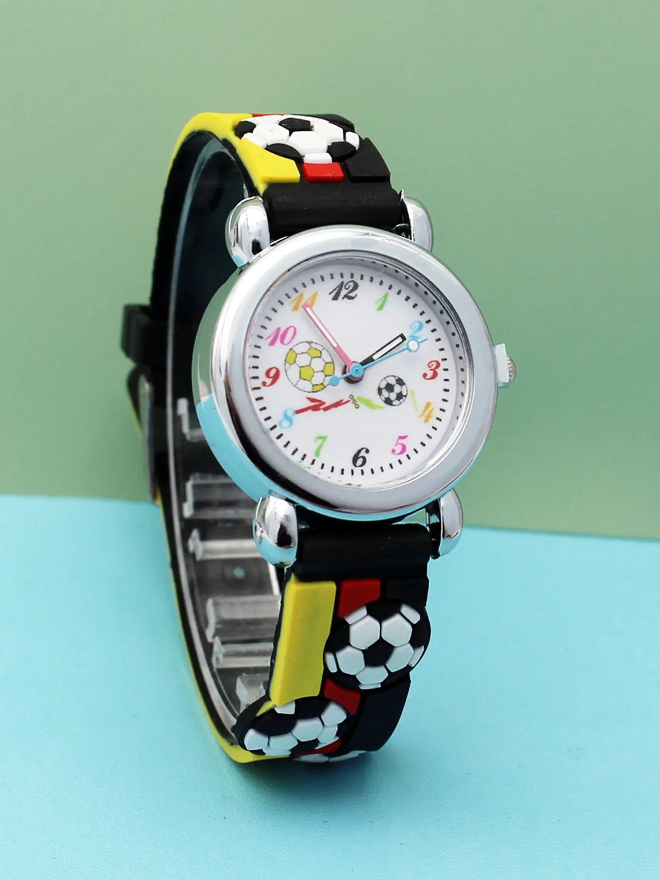 New Fashion Color Cartoon Football Students Children Watch Quartz Watch Sports Wrist Watch Kids Gift