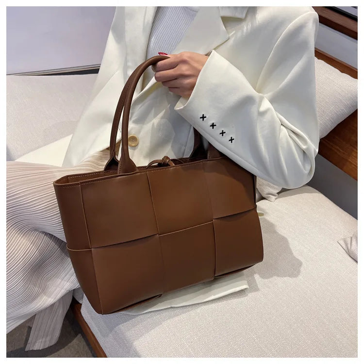 Large Weave Tote Bags For Women Large Capacity Designer Luxury 2024 New Trendy Shopping Korean Version Handbag Retro Travel