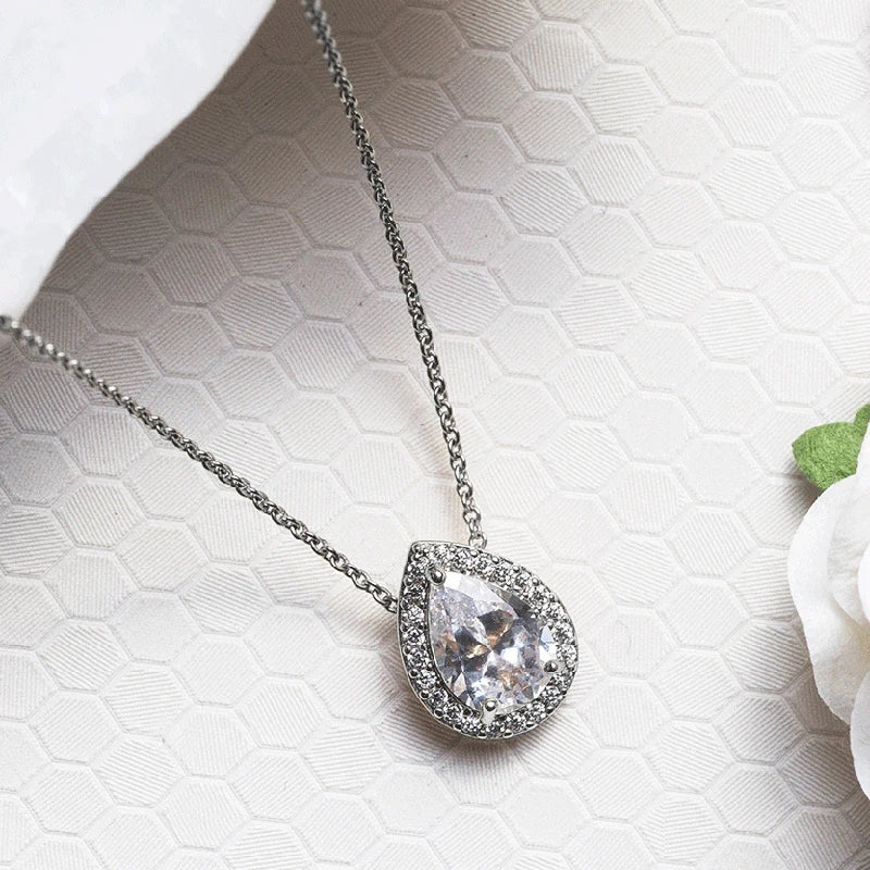 Huitan Fashion Women Water Drop CZ Pendant Necklace Silver Color O Chain Temperament Elegant Lady's Neck Accessories Hot Jewelry
