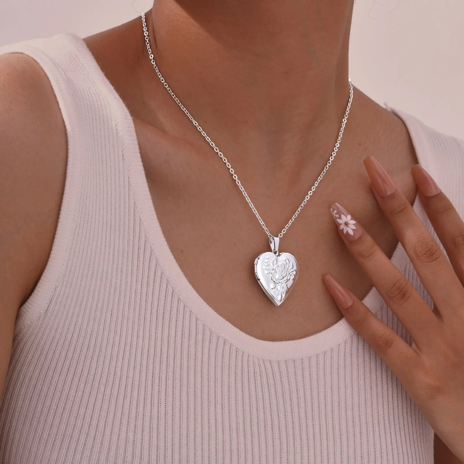 Vnox Never Fade Silver Color Stainless Steel Women Locket Pendant, Openable Heart Pendant Necklaces, Life Tree Floral Collar