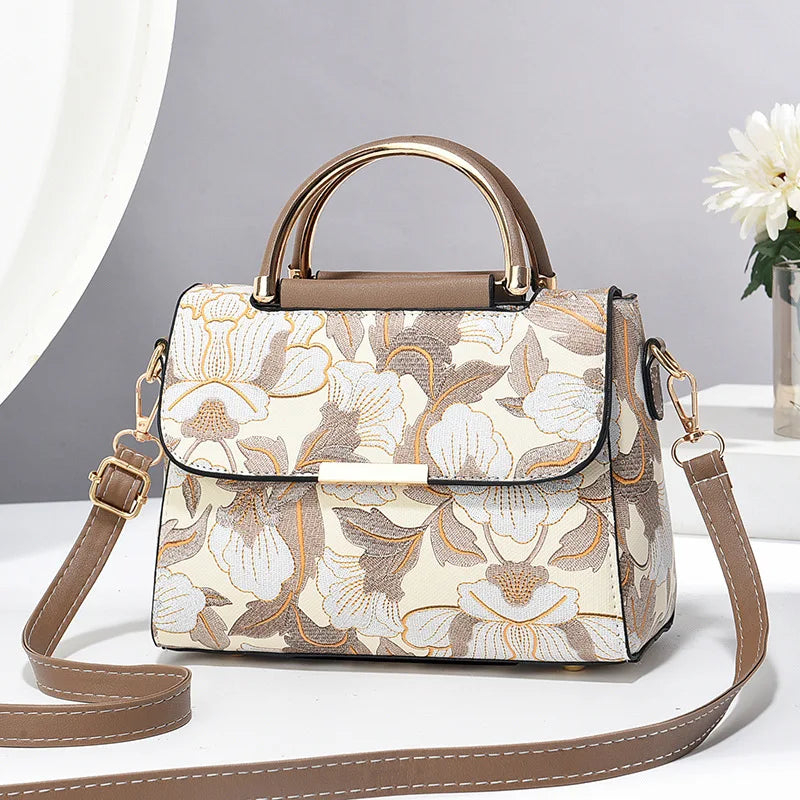 New Women's bags 2025 fashion trend design stripe hit color handbag shoulder bag messenger bag Korean style bag