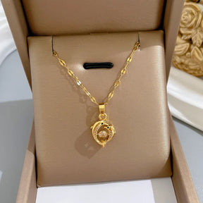 Beating Zircon Double Dolphin Couple Pendant Necklace for Women Creative Heart Shaped Animal Jewelry Accessories Gift for Loved