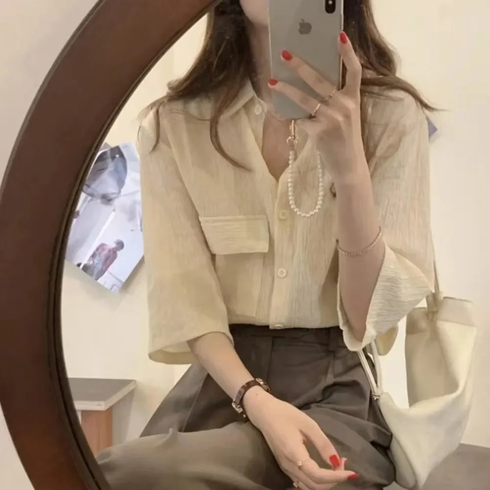 Korea One Pocket Loose Blouse Ins Summer French Sle Single-Breasted Round Neck Lace clothing Design sense fold Shirts Top