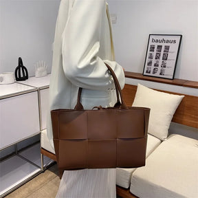 Large Weave Tote Bags For Women Large Capacity Designer Luxury 2024 New Trendy Shopping Korean Version Handbag Retro Travel