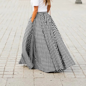Spring/Summer Elegant and Fashion Style Checkered Medium to Long High Waist Large Swing Skirt with Drop Feeling Half Body Skirt