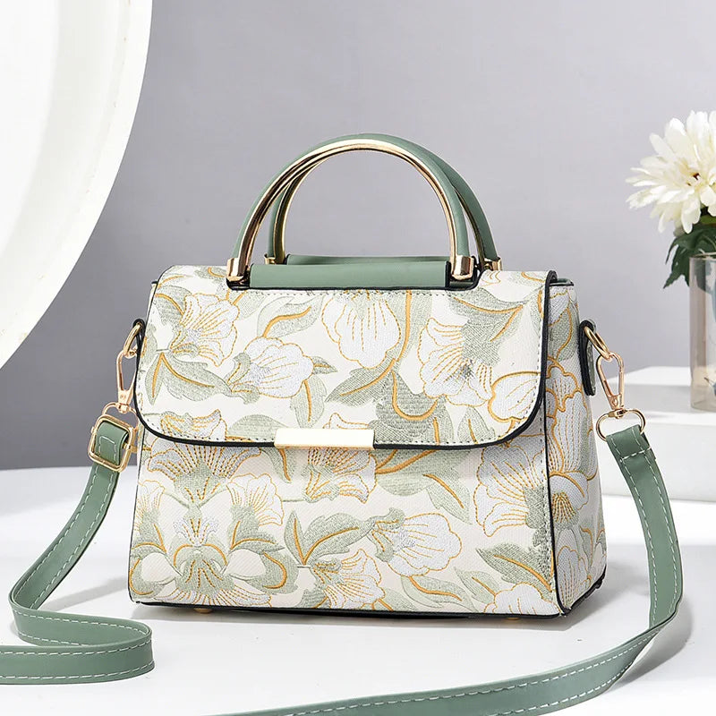 New Women's bags 2025 fashion trend design stripe hit color handbag shoulder bag messenger bag Korean style bag