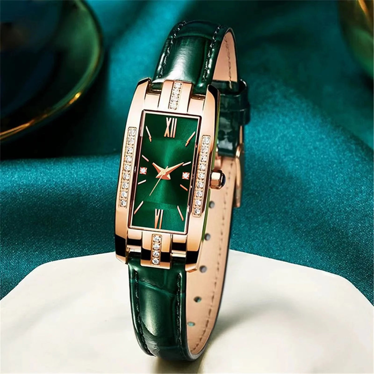WOKAI high quality fashion luxury Full diamond Pigeon Egg Diamond Lady quartz belt Watch Girl student PROM clock vintage