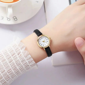 Simple Women Watch Luxury Design Leather Watch Ladies Quartz Wristwatch Solid Color Fashion Women Gift Watch Relojes Para Mujer