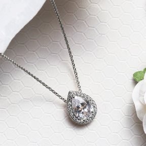 Huitan Fashion Women Water Drop CZ Pendant Necklace Silver Color O Chain Temperament Elegant Lady's Neck Accessories Hot Jewelry